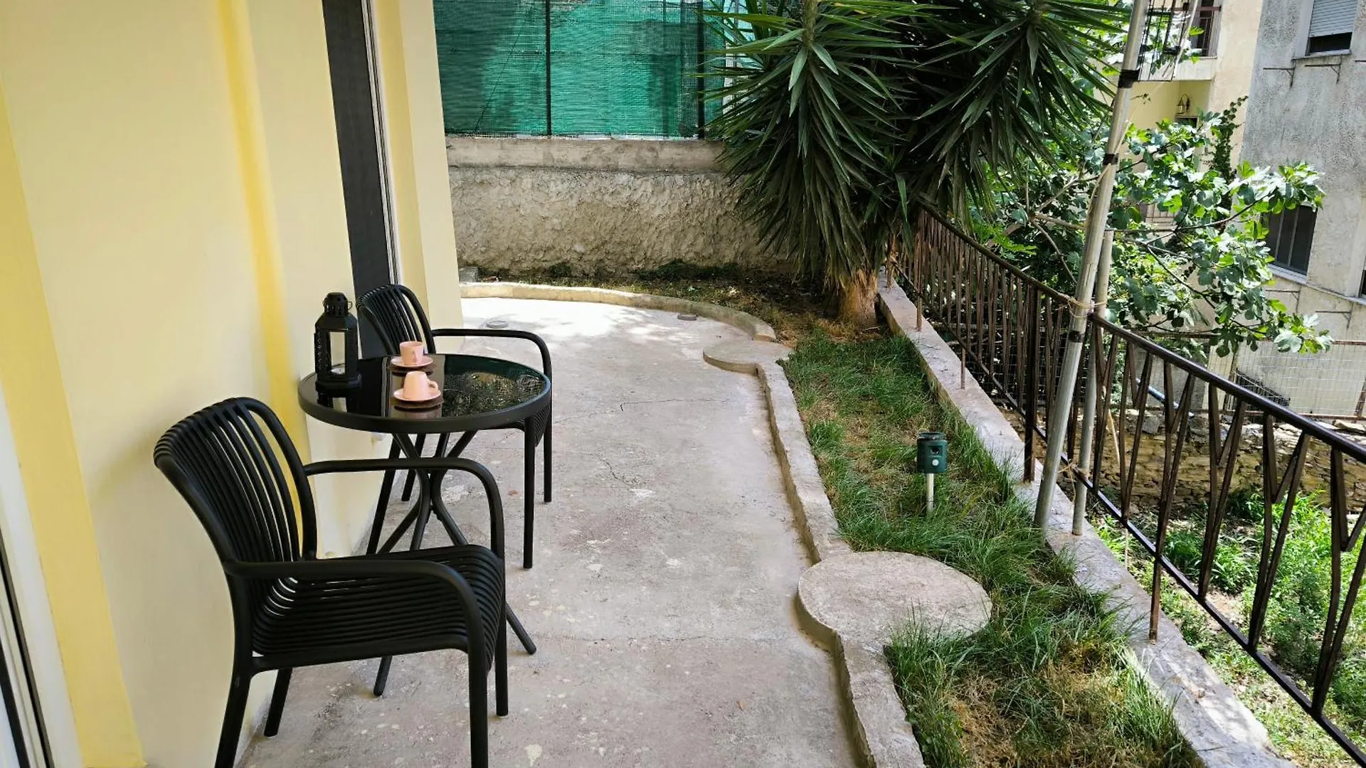 Port View, Veranda, 80 Sqm, Spacious Place For 6 Thessaloníki